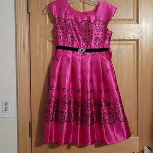 Girl's dress